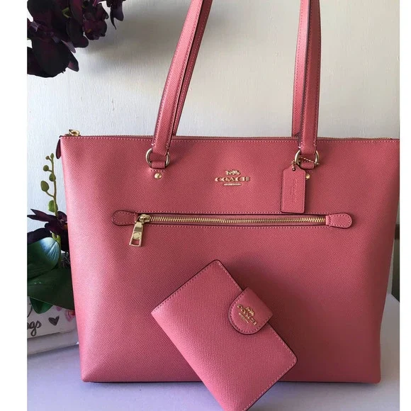 🔥Price drop Coach Gallery Tote in Taffy/Gold and wallet set - Picture 3 of 16